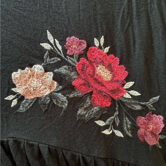 Embroidered T-Shirt - Picture 2 of 5